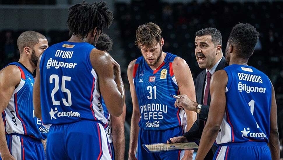 Anadolu Efes, THY Avrupa Ligi'nde yarın Valencia Basket ile deplasmanda karşılaşacak