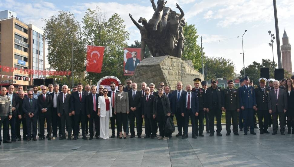 KKTC'nin 41. yılı Antalya'da kutlandı