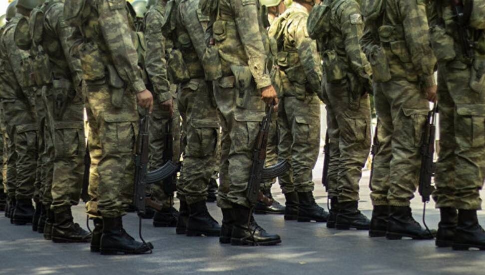 Devrim Barçın duyurdu: Uzman askerler için kritik düzenleme haftaya Meclis'in gündeminde