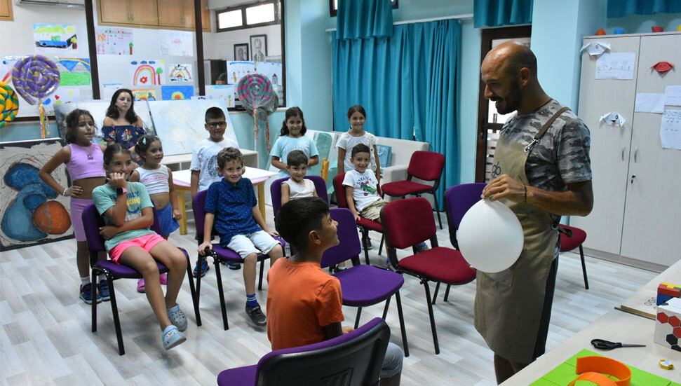 Çocuklarla Bilim ve Sanat Atölyesi başladı