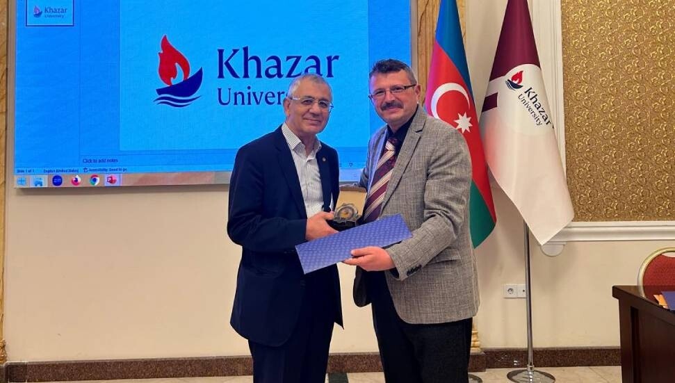 Prof. Dr. Hayrettin Ozan Gülcan, Bakü’de DAÜ’yü temsil etti