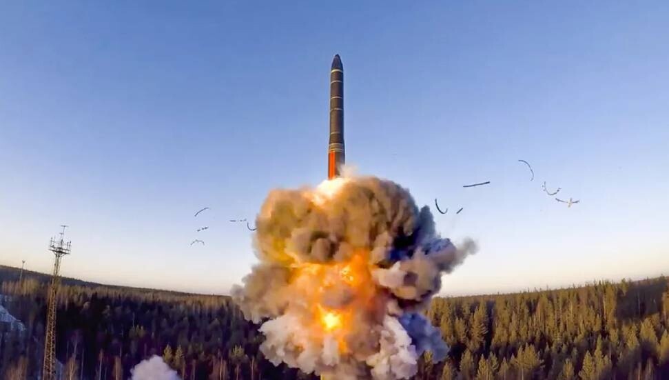 Tahran balistik füzelerinin menzilini artırmayı planlıyor