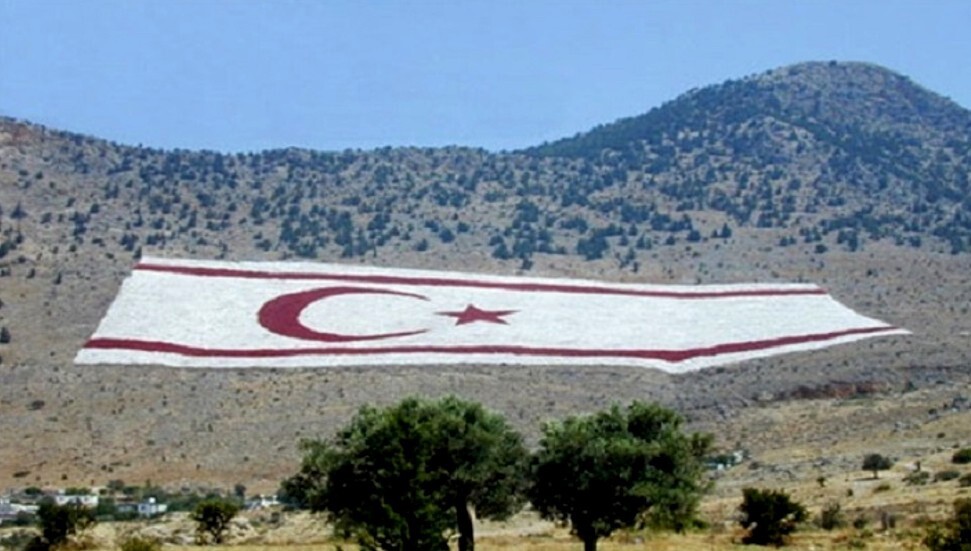 Beşparmak Dağları Bayrağı Işıklandırma Derneği "İki kesimlilik halkın kırmızı çizgisi"