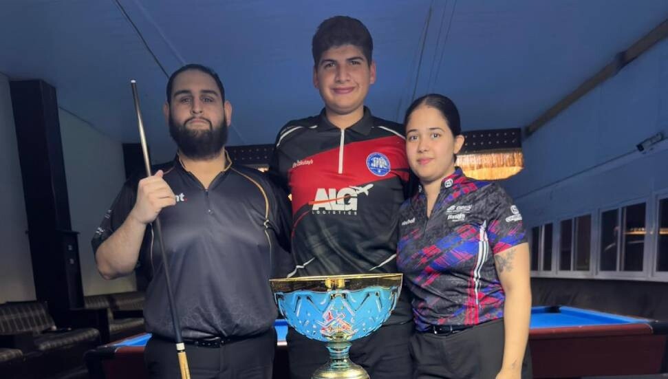 Bilardo 10 top şampiyonu Bilge Alaçam!