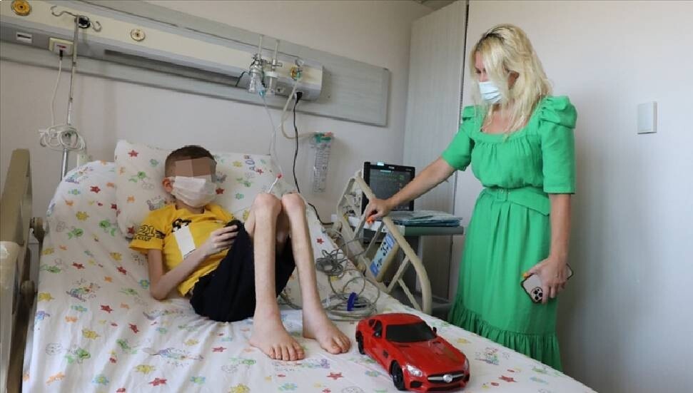 Bursa'da çöp evde bulunan çocuğun tedavisi sürüyor