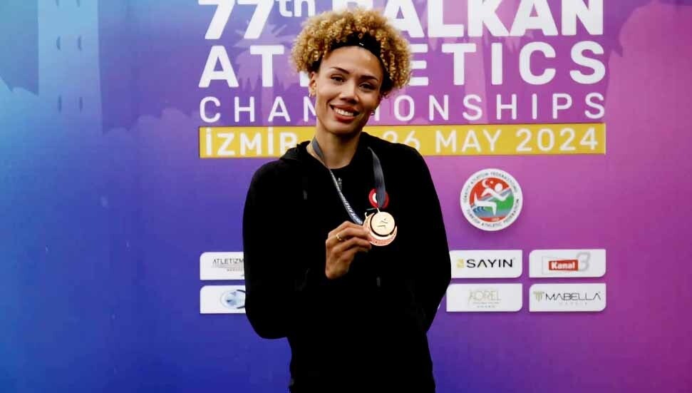 Başbakan Üstel’den Balkan Şampiyonu Buse Savaşkan’a tebrik