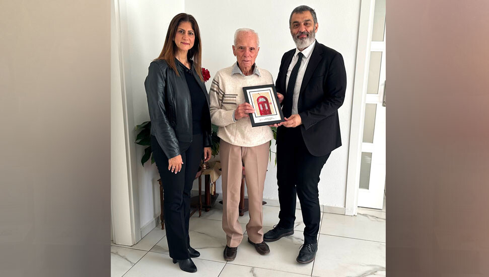 Telsim, Kıbrıs’ın değerli öğretmenlerinden Mahmut İslamoğlu’nu ziyaret etti