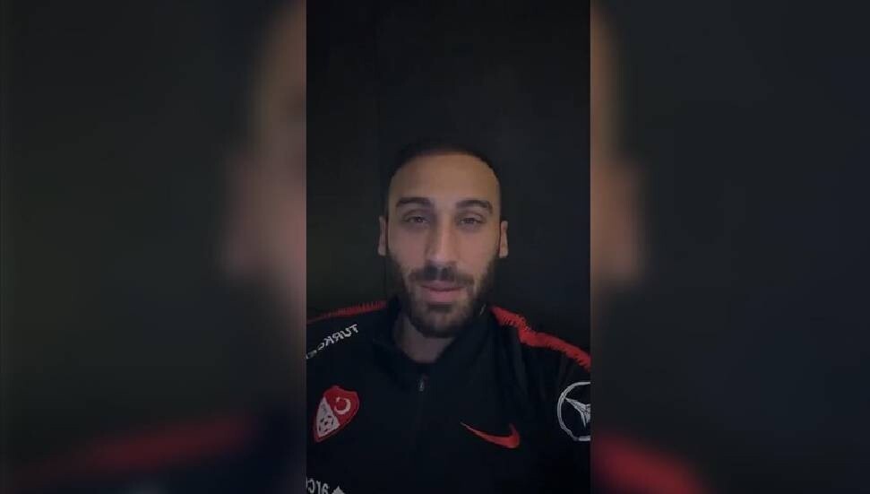 Cenk Tosun'dan depremzede çocuğa destek mesajı