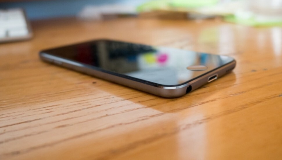 Güney Kıbrıs, okullarda cep telefonu kullanımını yasakladı