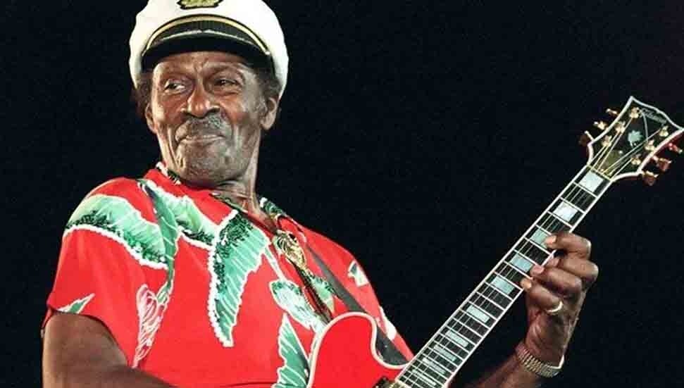 Rock müzisyeni Chuck Berry'nin gitarı açık artırmada 25 bin dolara satıldı
