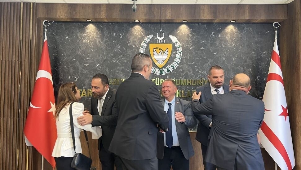 Çavuş, bakanlık personelinin Kurban Bayramı’nı kutladı