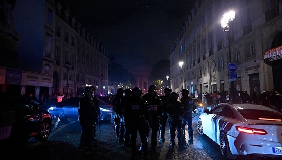 PSG'nin zaferi sonrası Fransa karıştı: 131 gözaltı, bakandan “barbar” çıkışı