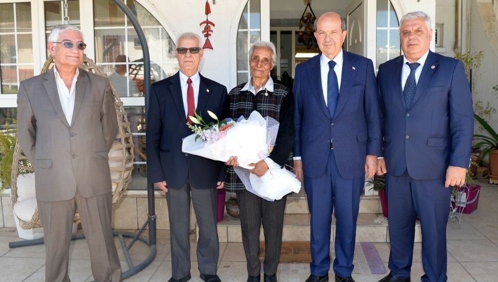 Cumhurbaşkanı Tatar, 8 Mart Dünya Emekçi Kadınlar Günü'nde Ayten Berkalp’i ziyaret etti