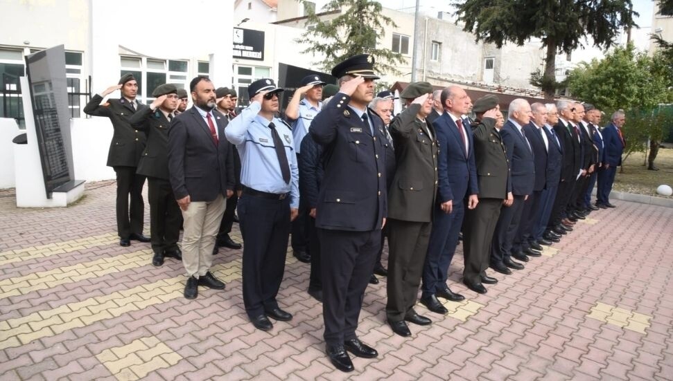 18 Mart Şehitleri Anma Günü: Tekke Bahçesi Şehitliği’nde tören düzenlendi