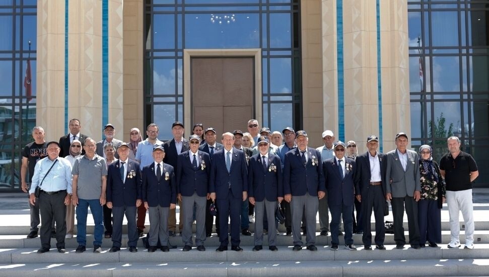 Cumhurbaşkanı Tatar, Türkiye Muharip Gaziler Derneği Balıkesir Şubesi heyetini kabul etti