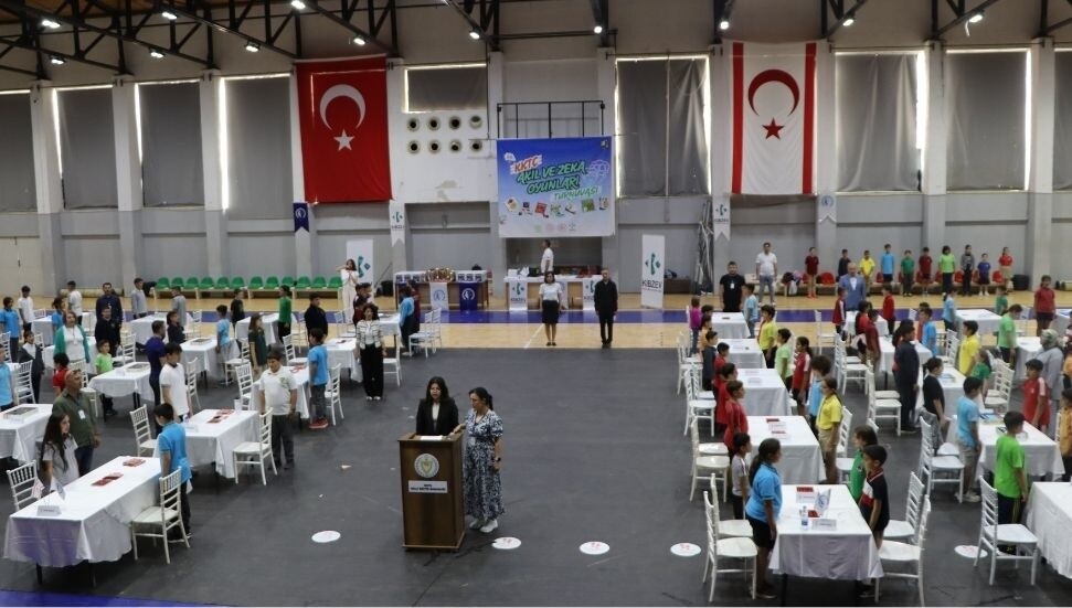 2. Akıl ve Zeka Oyunları Turnuvası Finali Lefkoşa Atatürk Spor Salonu’nda yapıldı
