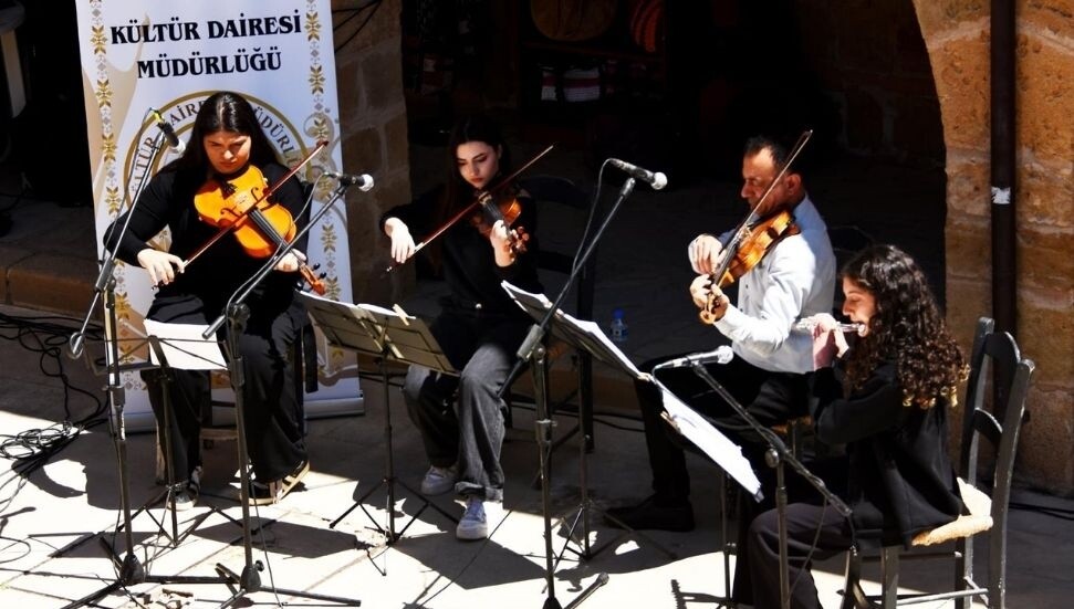 Anadolu Güzel Sanatlar Lisesi öğrencileri Lefkoşa Suriçi Sanat Buluşmaları’nda sahne alacak