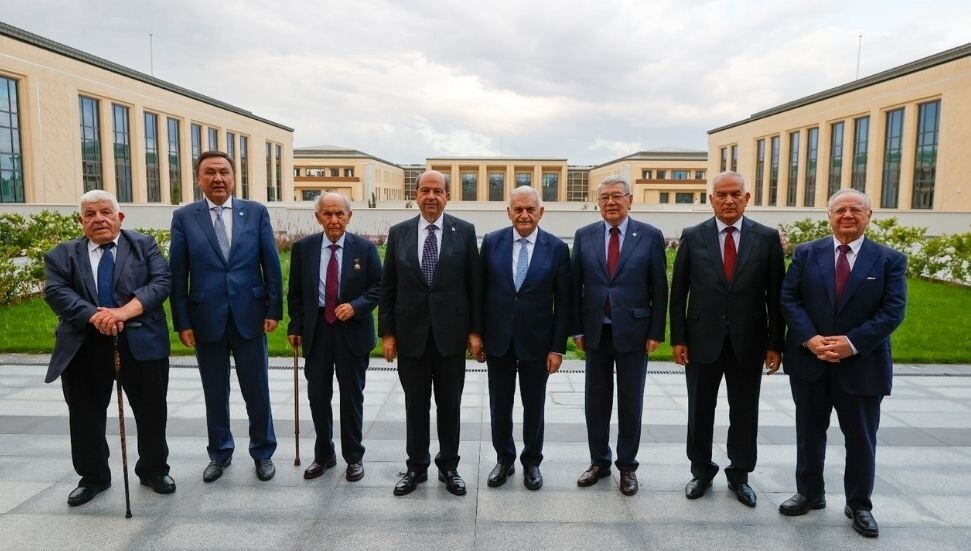 Ersin Tatar Türk Devletleri Teşkilatı Aksakallar Konseyi heyetini kabul etti: Tarihi bir gelişme