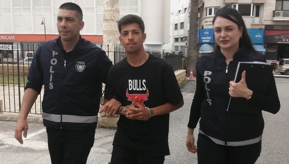 Haspolat'ta bir bahar şenliğindeki görevliyi bıçaklamakla itham edilen zanlı 3 gün tutuklu