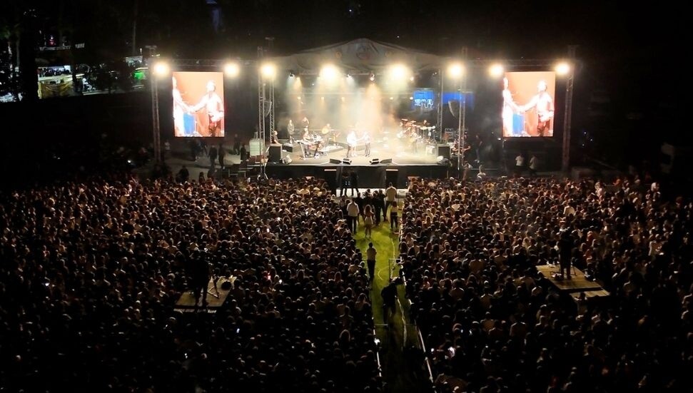 DAÜ 27. Bahar Festivali Mabel Matiz konseriyle başladı