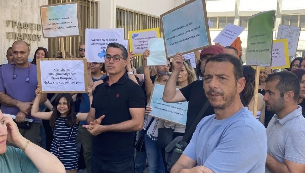 Stateless Association Organizes Mass Citizenship Application Protest in South Nicosia