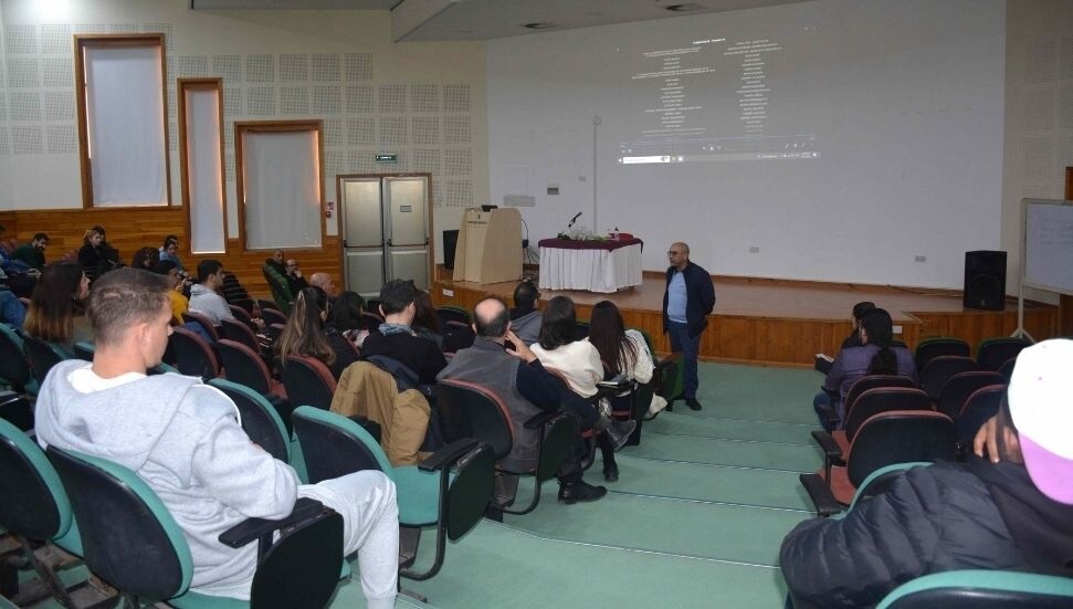 Tavuri: Kurban ve Cellat