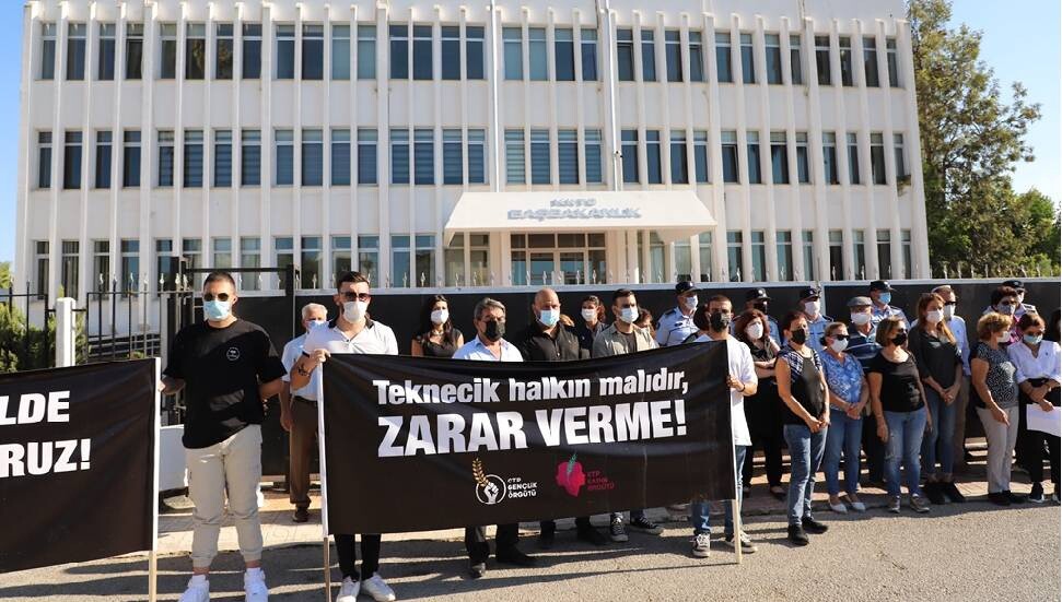 CTP, Teknecik Santrali’ne alınan akaryakıtla ilgili Başbakanlık önünde eylem yaptı