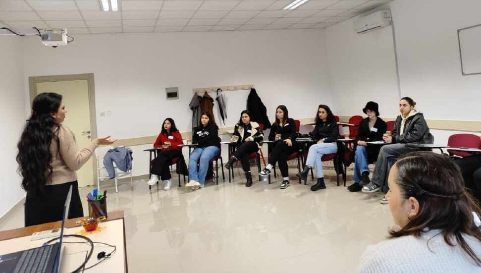 DAÜ’de sağlıklı yaşam konulu grup çalışması gerçekleştirildi