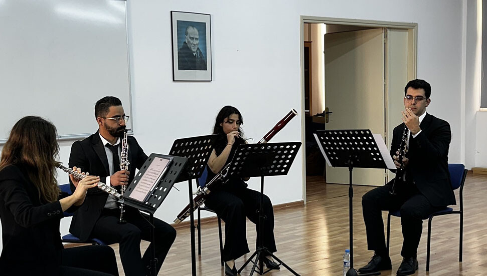 DAÜ’de “Nefesli Çalgıları Tanıyalım” konulu konser ve söyleşi