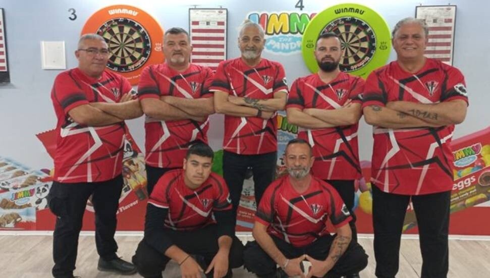 Dartsta 1. Lig'de Diamond Child Darts Derneği lider