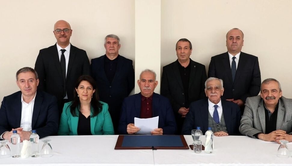 İmralı: PKK kendisini lağvetmeli, silahlı gruplar silah bırakmalı