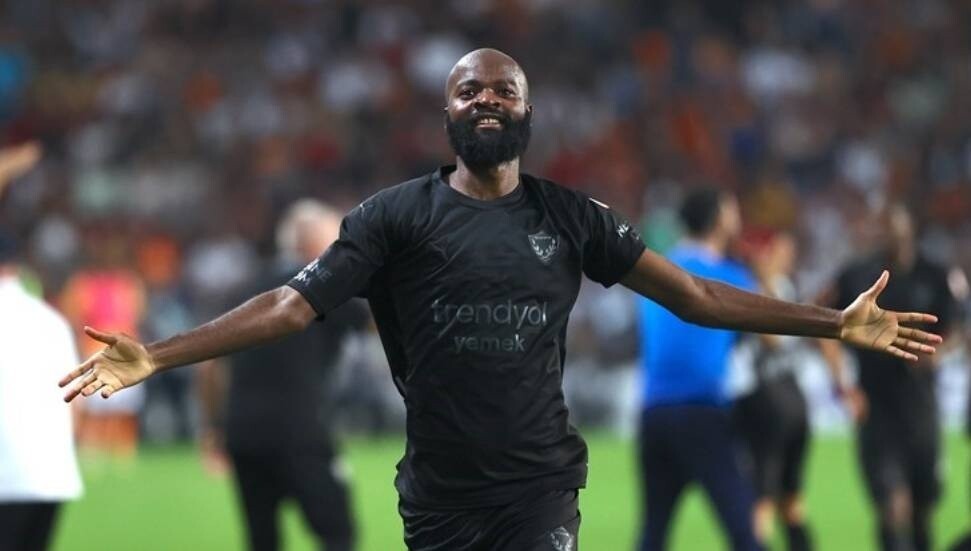 Didier Lamkel Ze'nin sözleşmesi feshedildi: 10 ayda 4 takım değiştirdi