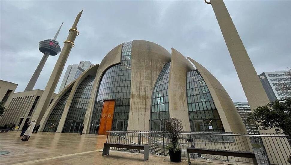 Almanya'da DİTİB Köln Merkez Camisi'ne kundaklama girişimi