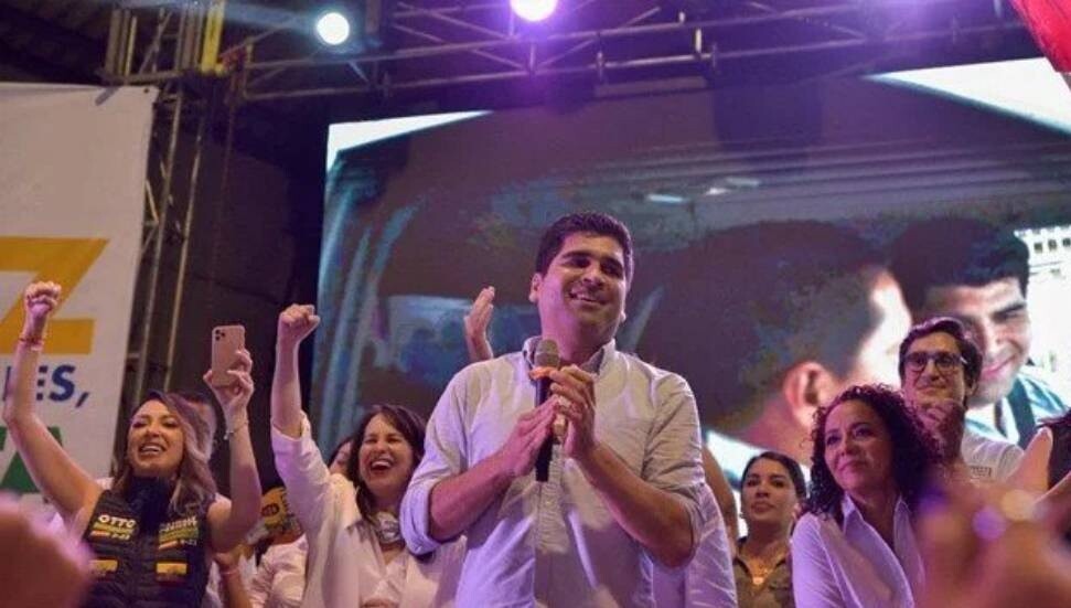 Ekvator başkan adayı Sonnenholzner'in bulunduğu restoranda silahlı saldırı