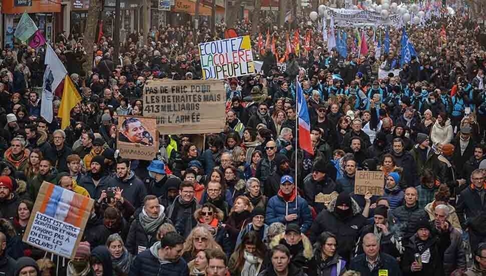 Fransa'da, Karma Komisyon'un emeklilik reformu müzakerelerini kamuoyu izleyemeyecek