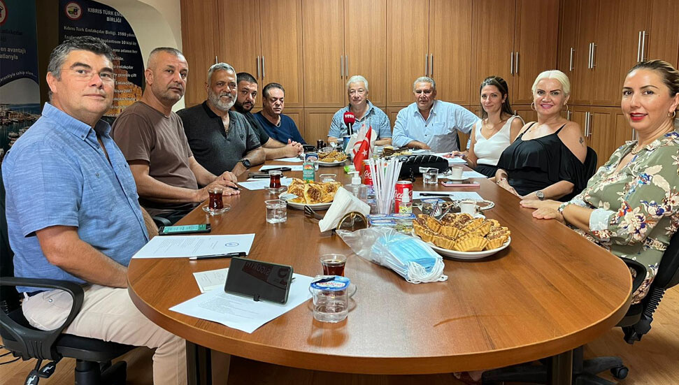 Emlakçılar Derneği’nden hizmet içi eğitim