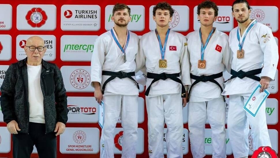 Erzurum'daki çığ ikizleri ayırdı