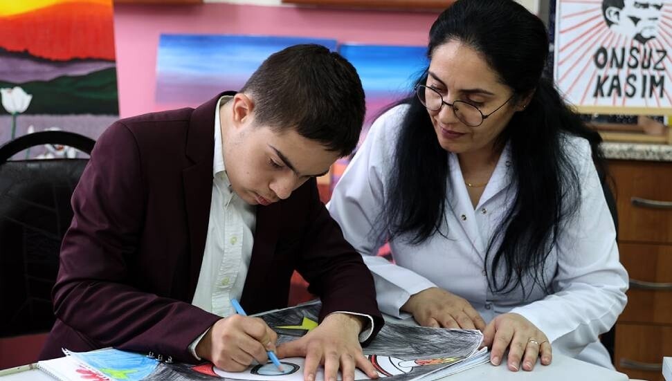 Down sendromlu Eren iki kez lösemiyi yendi