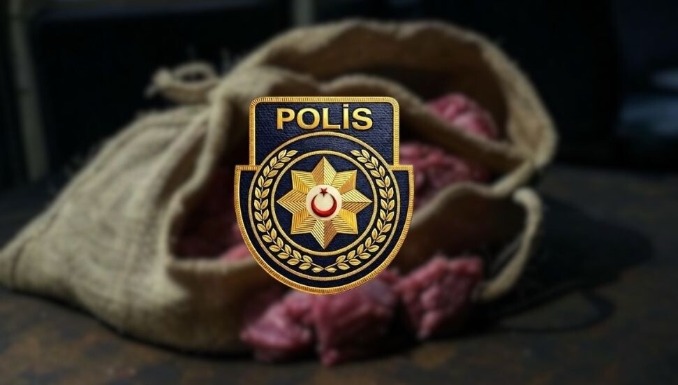Güney'den Kuzey'e geçiş yapan bir kişinin aracında 305 kilo et ve 41 kilo kuyruk yağı ele geçirildi!