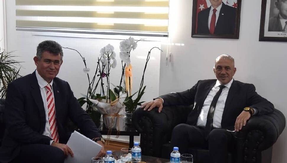 Metin Feyzioğlu, Çalışma Bakanı Taçoy’u ziyaret etti