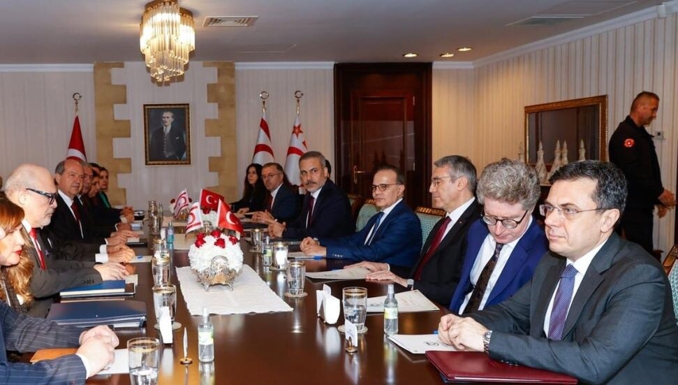 Cumhurbaşkanı Tatar ile Hakan Fidan heyetler arası görüşmeye geçti