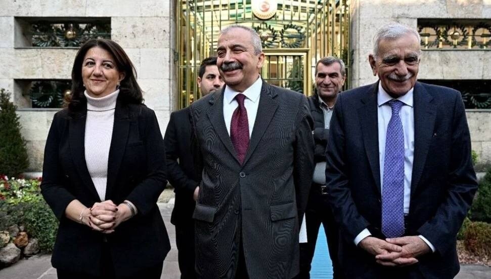 DEM Parti İmralı heyeti Selahattin Demirtaş ile görüşüyor