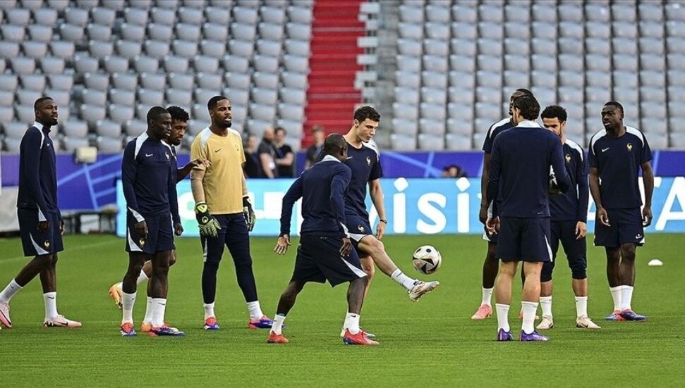 Fransa, EURO 2024 yarı finalindeki İspanya maçının hazırlıklarını tamamladı