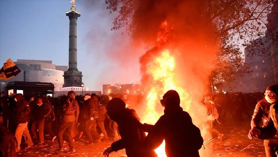 Fransa'da genç sürücünün öldürülmesini ardından çıkan olaylarda 18 kişi gözaltına alındı