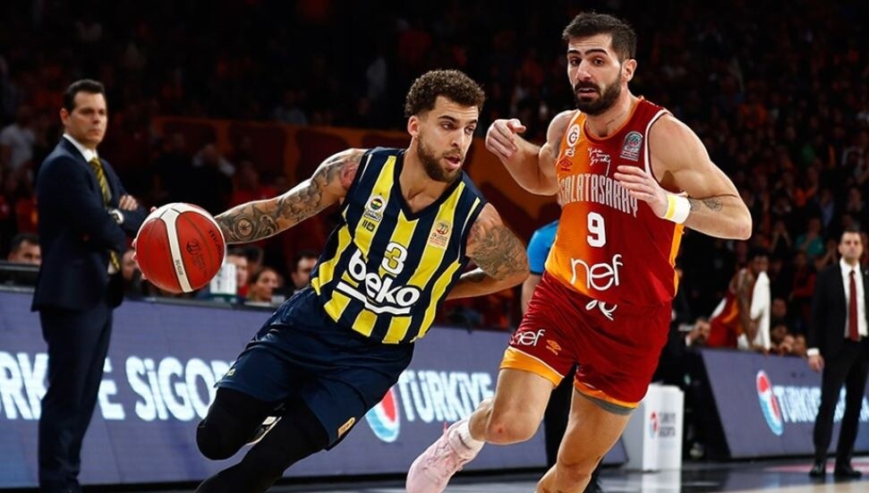 Türkiye Sigorta Basketbol Süper Ligi'nde derbi heyecanı yaşanacak