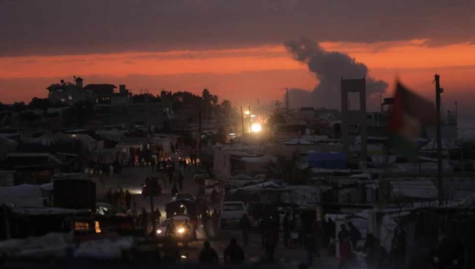 İsrail'in Gazze kentinde bir evi bombalaması sonucu 7 Filistinli öldü