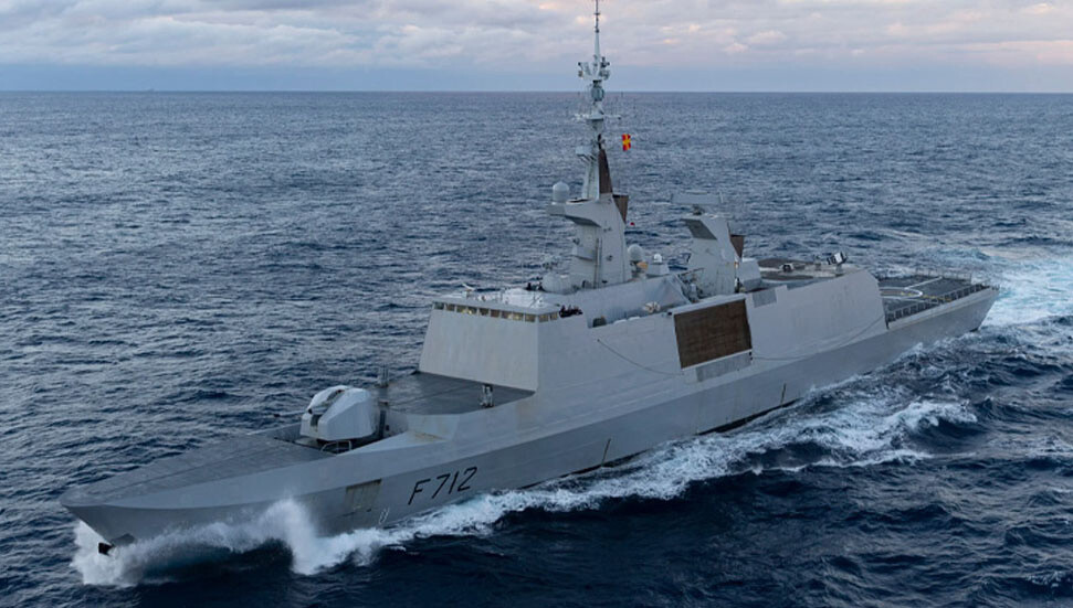 Fransız firkateyni “Courbet” Larnaka’da