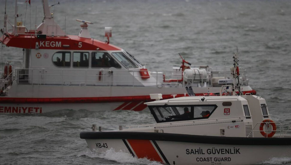 Marmara'da batan geminin enkazına dalış: Bir kişinin cansız bedenine çıkarıldı, 5 kişi aranıyor