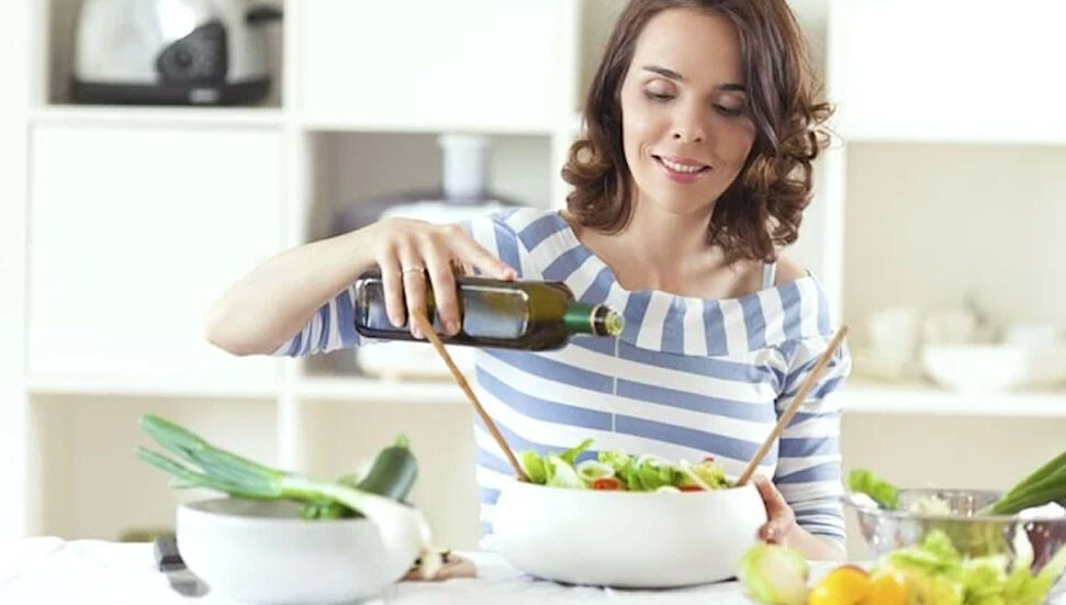 Ünlü doktor yaşlılığa meydan okuyor… İşte genç görünmek için tüyolar