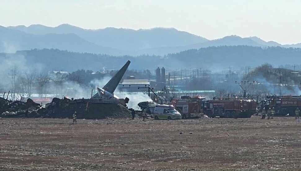 Güney Kore'de polis 179 kişinin öldüğü uçak kazasının yaşandığı havalimanında arama yaptı